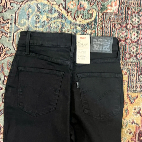NWT Levi’s 721 High Rise Skinny Black Jeans - Picture 4 of 12
